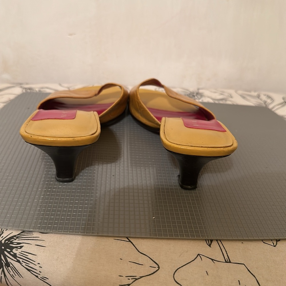 Shoes - Picture 3 of 7